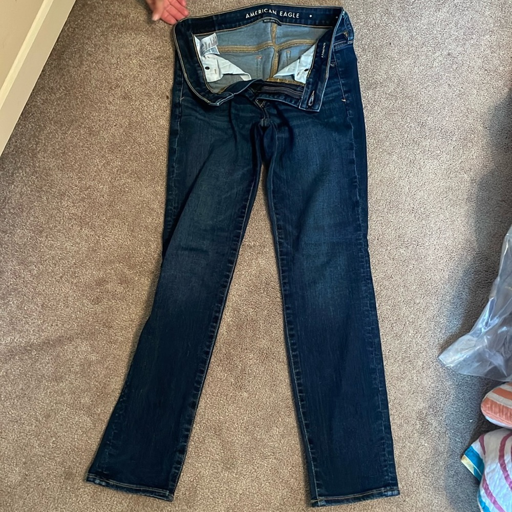 American Eagle skinny blue jeans